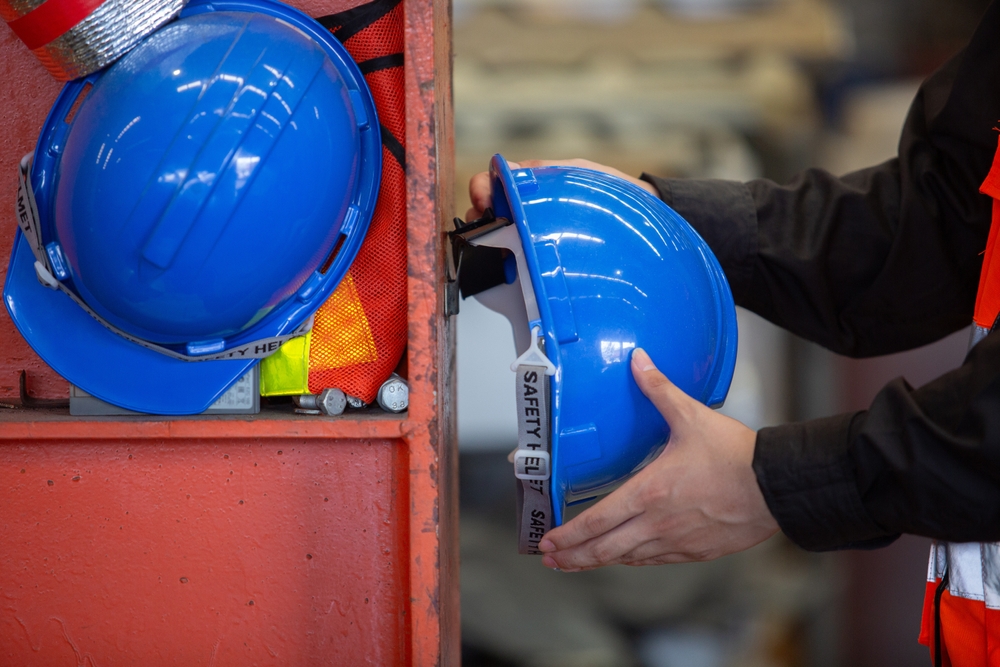 casco de seguridad azul
