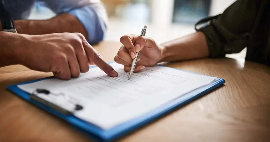 Guía completa para obtener la Tarjeta Profesional del Metal