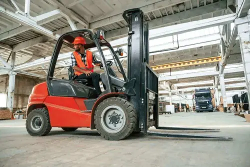 Tipos de carretillas elevadoras: guía completa para elegir la adecuada